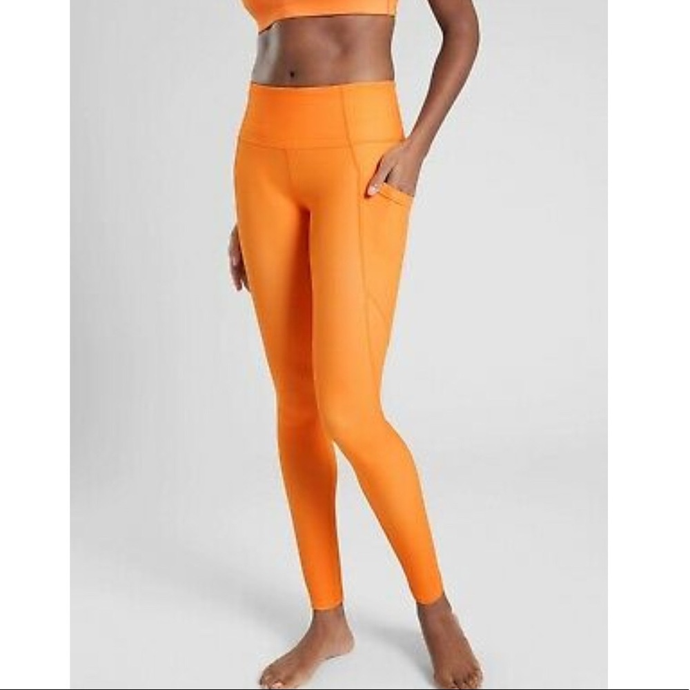 NWT Athleta Stash Pocket Salutation Tight Medium